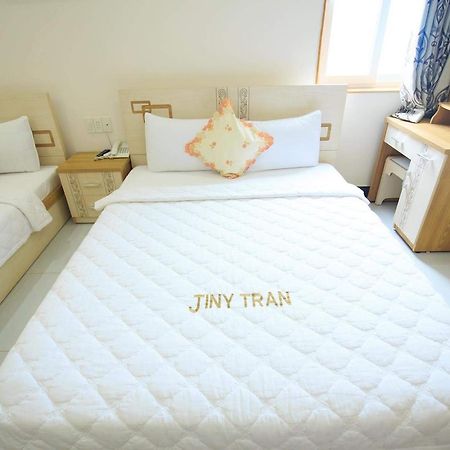 Jiny Tran Hotel Duong Dong  Kültér fotó