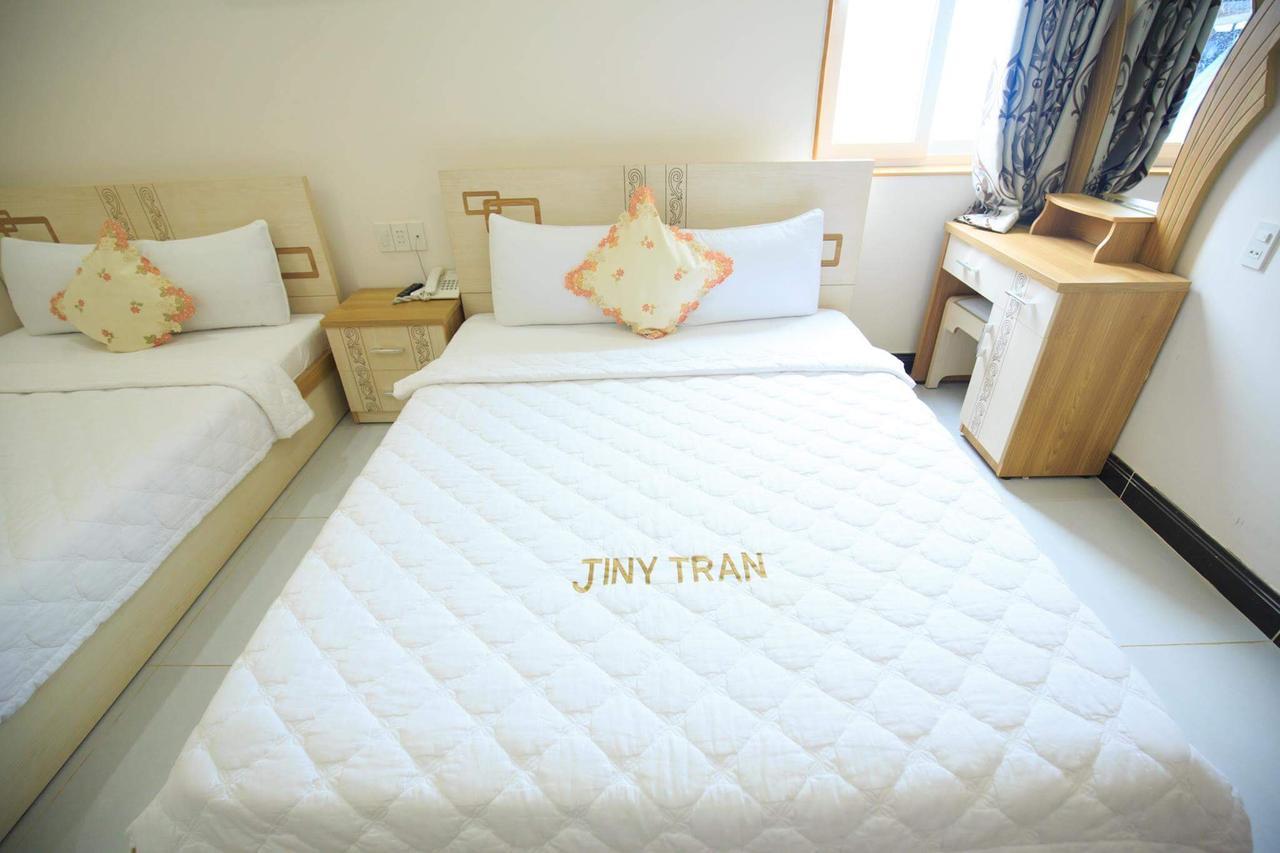 Jiny Tran Hotel Duong Dong  Kültér fotó