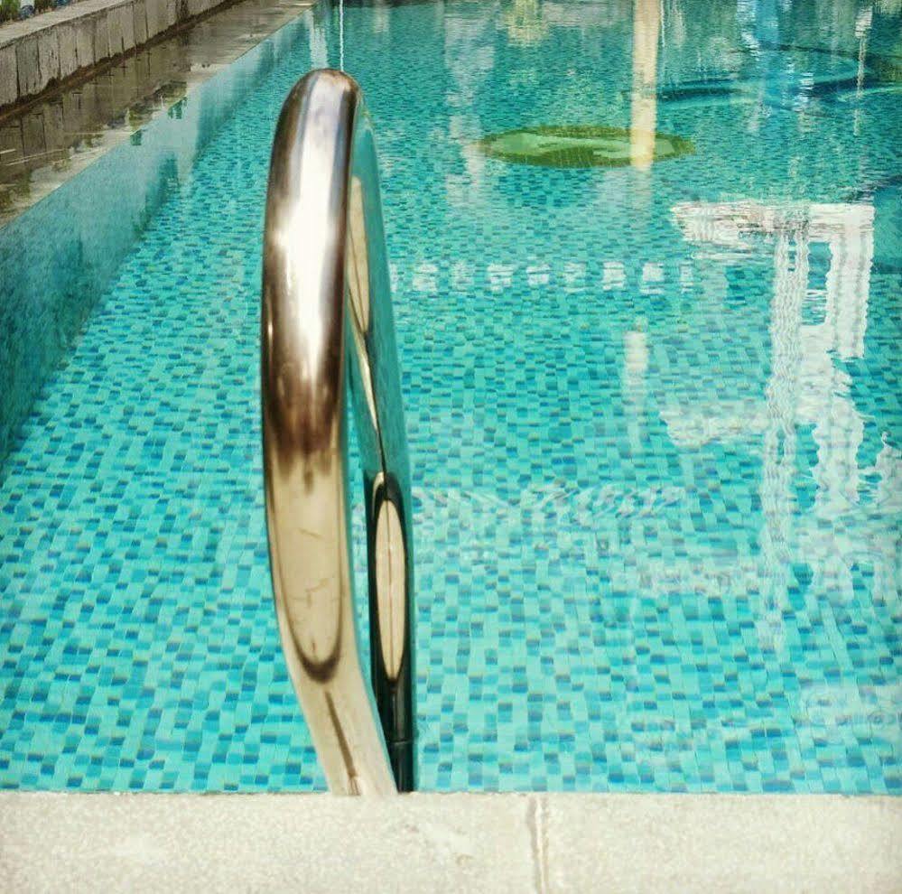 Jiny Tran Hotel Duong Dong  Kültér fotó